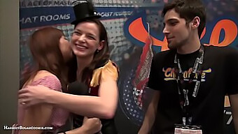 วิดีโอ Chaturbate ของ Fionna และ Jimmy ที่ AE Expo: วัยรุ่นนมโตและมือสมัครเล่นที่มีหน้าอกใหญ่