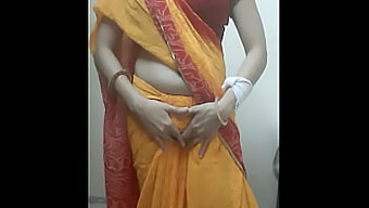 Phone Sex Video With Indian Girl In Traditional Outfit