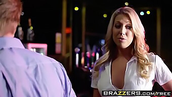 סמנתה בנטלי ומלחמות הפות שלה: סרטון של Brazzers שמציג סצנת זרימה