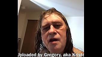 Katso Gregory Lewis kuumassa XVIDEOS-flickissä huilumusiikin soundtrackilla