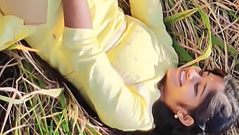 Desi Riya Bhabh1 Star Gets Fingered And Fucked In A Yellow Suit Dress In Indian Fields