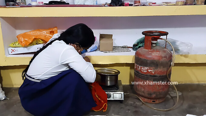 Seks Selepas Sekolah Remaja Dengan Payudara Kecil Di Lucknow