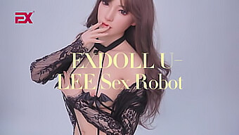 Jelajahi dunia fetish dengan cyberFushion U-Lee dari ExDoll, robot seks dengan payudara lembut dan pantat besar