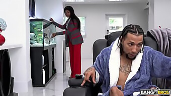 Interracial Bangbros: Μια καυτή σκηνή με την Aidra Fox