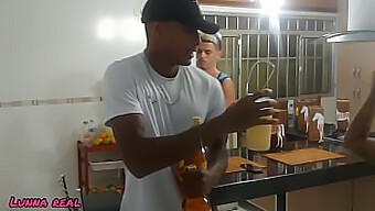 Meu Marido Me Traiu Com Nossos Amigos (Uncensored)